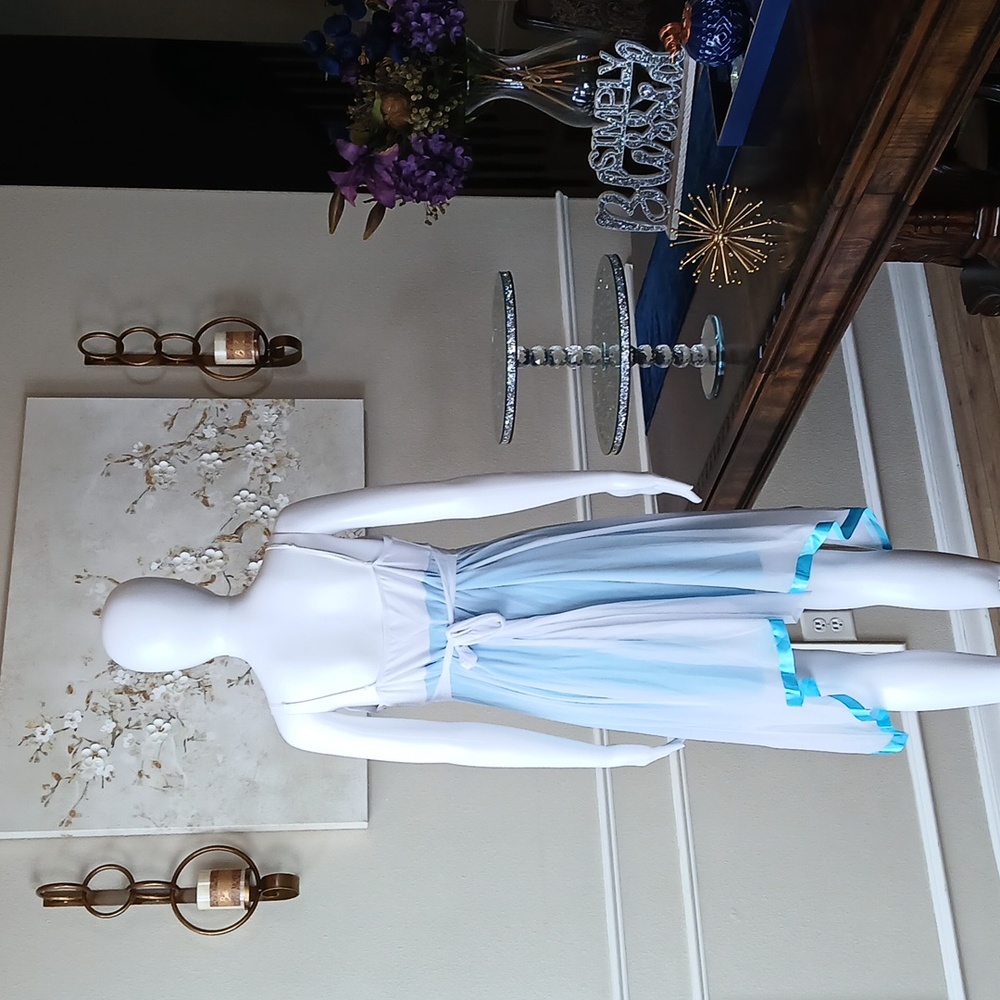 Blue And White Embellished Asymmetral Dress. Size M - Picture 6 of 17